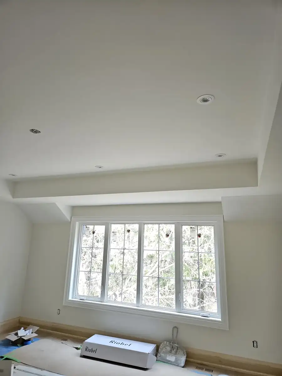 Freshly painted interior room with clean walls, ceiling and trim in Noblesville, IN